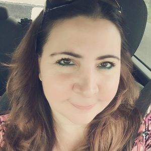 Meet your Posher, Mara